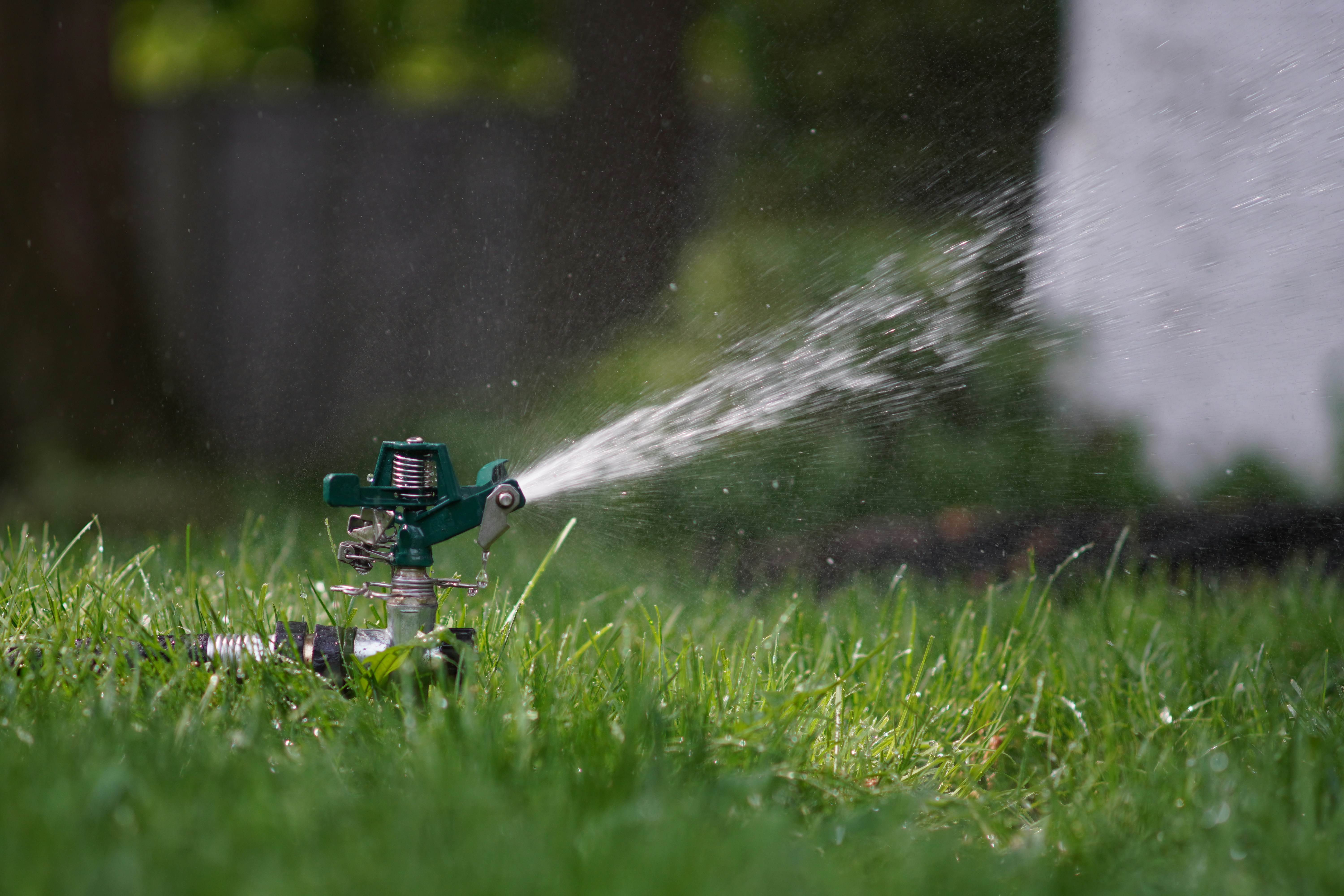 Irrigation system spraying water